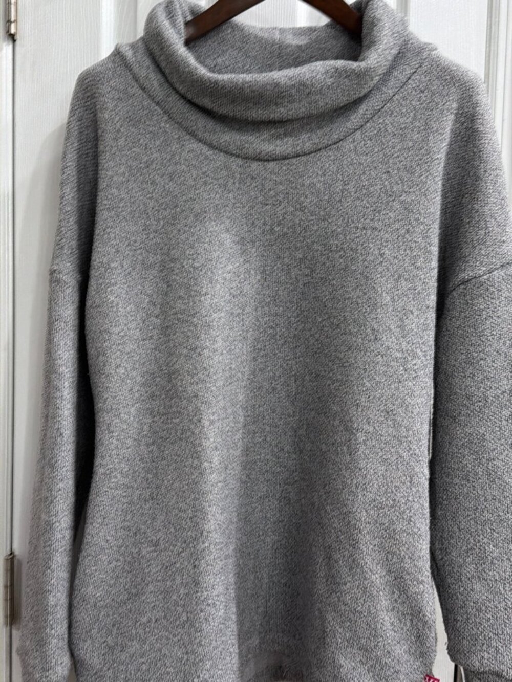 Westwind USA Cowl Neck Sweater XS/S Gray Knit Pullover Pockets Cozy Stretch